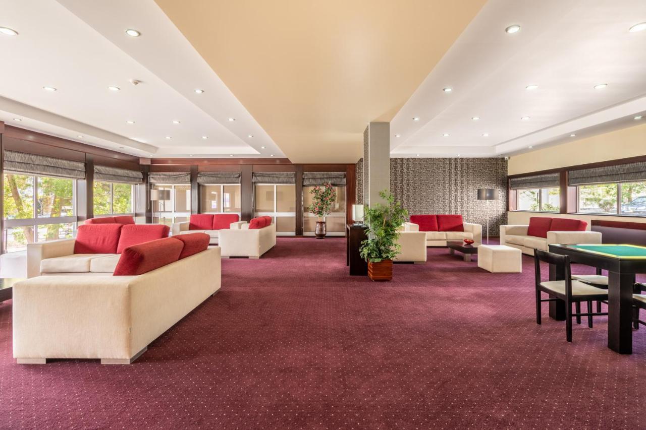 Hotel Colmeia Monte Real Luaran gambar