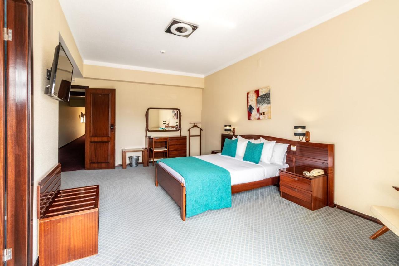 Hotel Colmeia Monte Real Luaran gambar