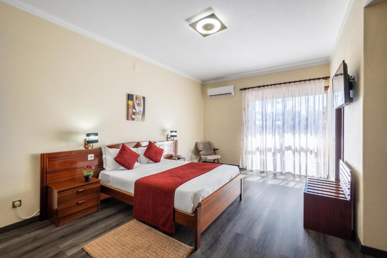 Hotel Colmeia Monte Real Luaran gambar