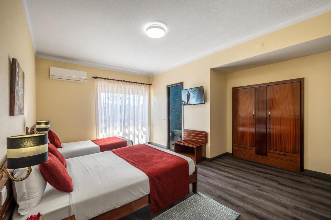 Hotel Colmeia Monte Real Luaran gambar