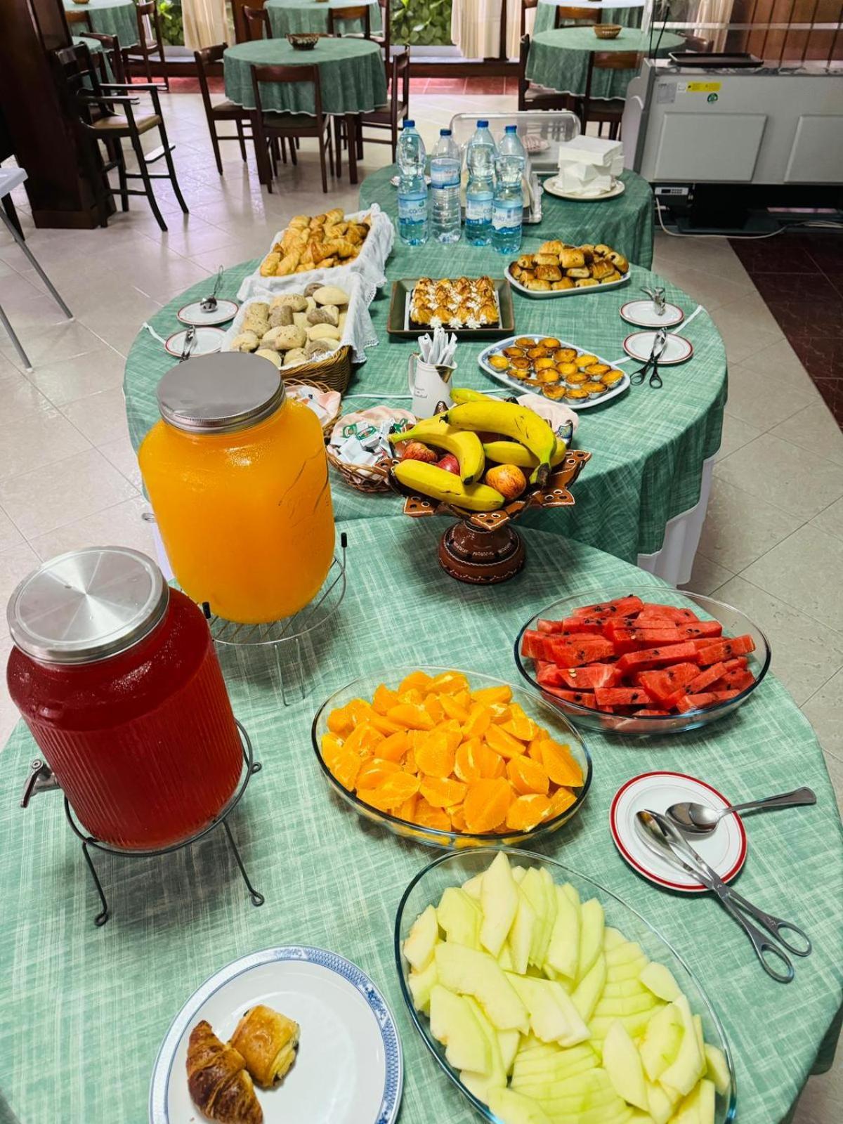 Hotel Colmeia Monte Real Luaran gambar